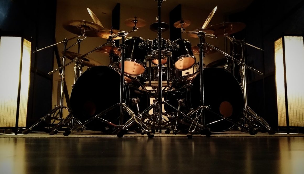 Pearl double drum set in Astia-studio A drum room