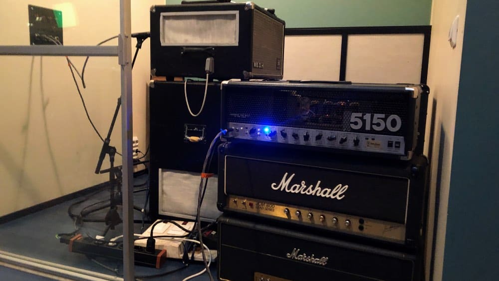 Niki Liljestrandin albumisessiossa käytetyt kitaranupit