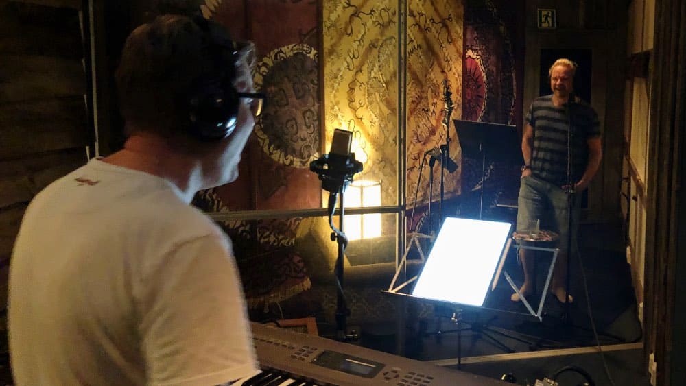 Hannu Lepola ja Mikko Pettinen Astia-studio A:ssa – liidi- ja taustalaulun nauhoitus samaan aikaan