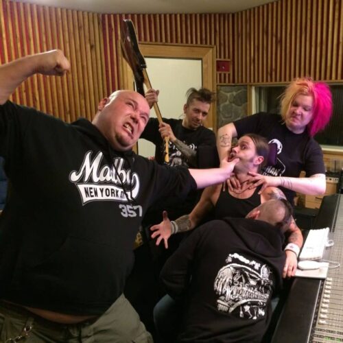 Ylivallan orjana oli vallan Yrjänä. Ylivallan orjana oli vallan Yrjänä.