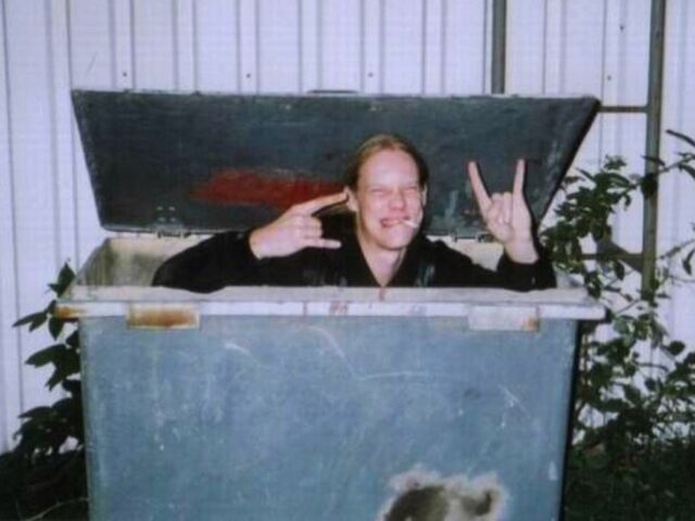 Throwback from 2002! 🤘 What is Petri Lindroos doing in the dumpster of Astia-studio? This and many other strange details are brought to daylight in form of Astia-studio’s 30th Anniversary video series on YouTube! ⭐️ The 79-minute video premieres on Thursday May 2 at 8 PM (UTC +2). 🔥 Link in bio. 🤘 @petri_prkl_lindroos #petrilindroos #astiastudio #finnishmetal #dumpster #trashmetal #metal #2002 #mirrorofmadness #lappeenranta