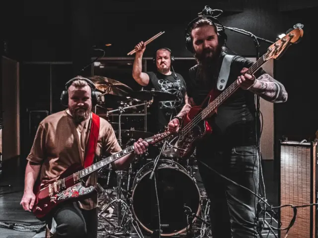 Mai Lume band had an awesome full-analogue experience at Astia-studio A with producer Anssi Kippo. ⭐️

The way Mai Lume makes recordings is live in one take. It was now time to raise the bar and do all recording and mixing on magnetic tape. Astia-studio A live room was set up to feel like a cozy rehearsal room: musicians were playing close to each other to get the vibe right. 👍

The trio recorded all five songs on the first take with drums, bass, guitar with both lead and backing vocals. As the recording and mixing was done on magnetic tape, no editing, no autotune and no drum samples were used. This EP is as genuine and honest as it possibly can be and in a very positive way. 🔥🔥🔥

@mailumeband @petzu666 @sivusja @ekiollila @rtm_tape @vovox_ag @tridentaudio @yamahans10 

#mailume #astiastudio #liverecording #livetotape #lappeenranta