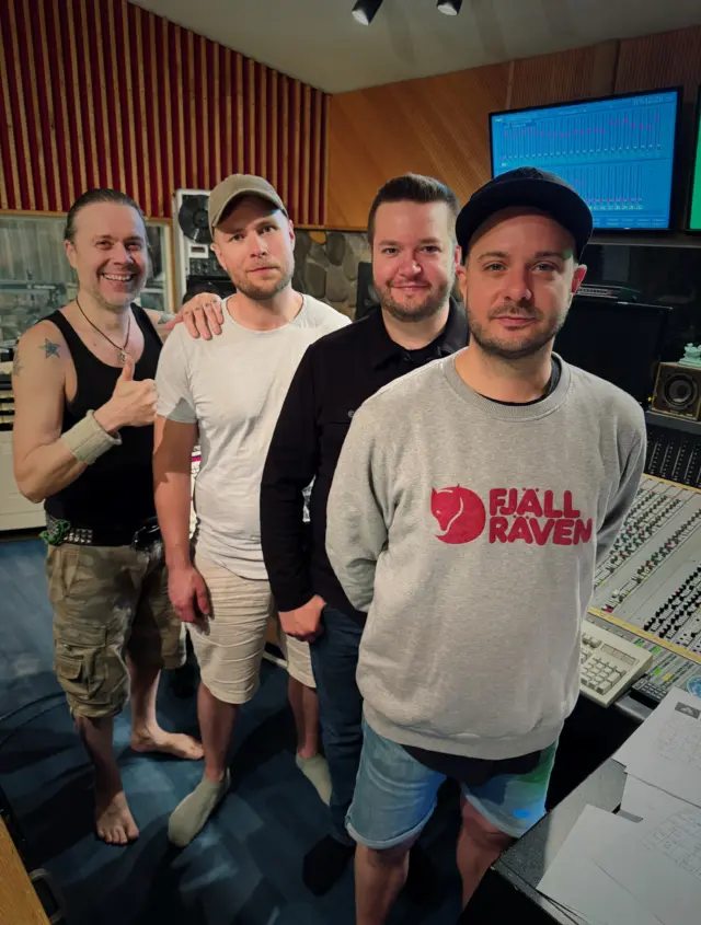 The Mirage band had an awesome full-analog experience at Astia-studio A with producer Anssi Kippo. ⭐️ In 7 days, we recorded, mixed & mastered 8 songs for their very cool and fresh-sounding debut album. 😊👍

The trio, consisting of Emil Nordström, Mats Ödahl and Patrik Björni, recorded all basic tracks live: Emil on the guitar, Patrik on the drums and Mats on both electric and Moog synthesizer bass. Most of the overdubs were done on an analog 80s Roland Juno-106 synth that sounds larger than life! 😍 We also used a moody Oberheim, an Oberheim OB-6 and a grumpy little Roland SH-101. 😅

”This album was a lot of fun to work on. Most of the basic tracks are first takes, and you can easily hear how much fun the band had playing together. Then there is the aspect of never knowing what is coming next–both in the parts and what the next song will be. This definitely was one of the highlights of 2026.”
–Anssi Kippo / Astia-studio

All recording and mixing were done on RTM SM900 magnetic tape using VOVOX sound conductors. No editing, no amp emulations, no drum samples, and no software synths were used on this album. This is music played by humans using acoustic and analog equipment. 🔥🔥🔥

@emilnordstrommusic @sideburnbass @patrikbjorni @tatchi_official @moogsynthesizers esizers @fender @sonordrumco @sabiancymbalsscandinavia @akgaudio @shure @neumann.berlin @vovox_ag @oberheim_electronics @rolandglobal @tridentaudio @furchguitars