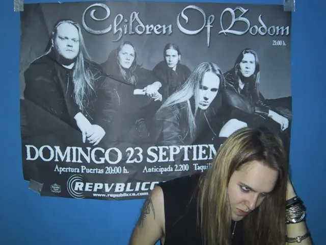 A Children of Bodom backstage throwback from September 23, 2001! ⭐️ COB played a show at Sala Repvblicca in Mislata, Spain as a part of the Follow the Reaper European tour.

In the first photo Alexi Laiho is sitting in front of the poster of the show. 🤘

The second photo features Alexander Kuoppala, FOH sound engineer Anssi Kippo, Jaska Raatikainen and guitar tech Django, while Alexi shreds his warm-ups before the show. 🔥

Were you at Sala Repvblicca on that date and if so, how did you like the show?

@cobhc @alexander_kuoppala @raatikainen_jaska @alexilaiho.official @salarepvblicca 

#childrenofbodom #alexanderkuoppala #jaskaraatikainen #alexilaiho #anssikippo